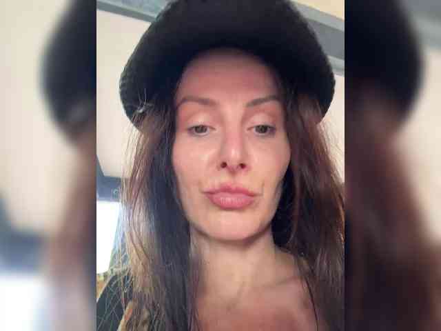 -AnnaMaria-'s sex show image