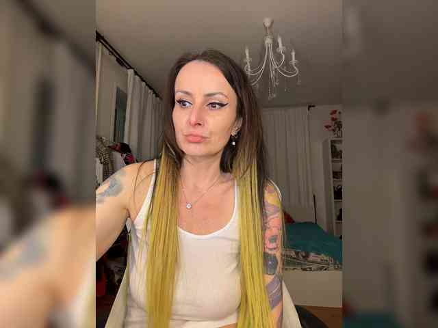 -AnnaMaria-'s sex show image