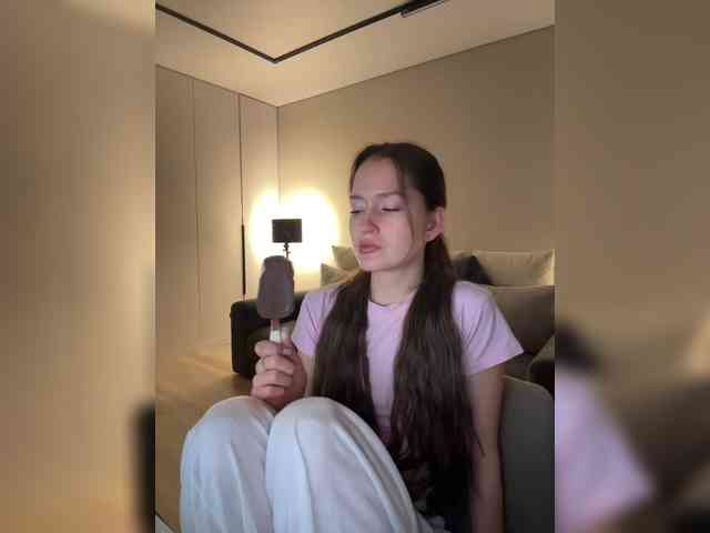 Изображение секс-шоу модели whiteTEAa Изображение секс-шоу модели whiteTEAa