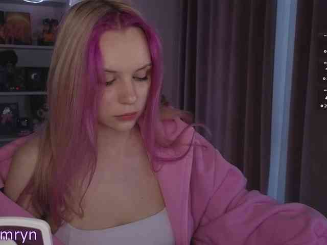 fymryn's sex show image