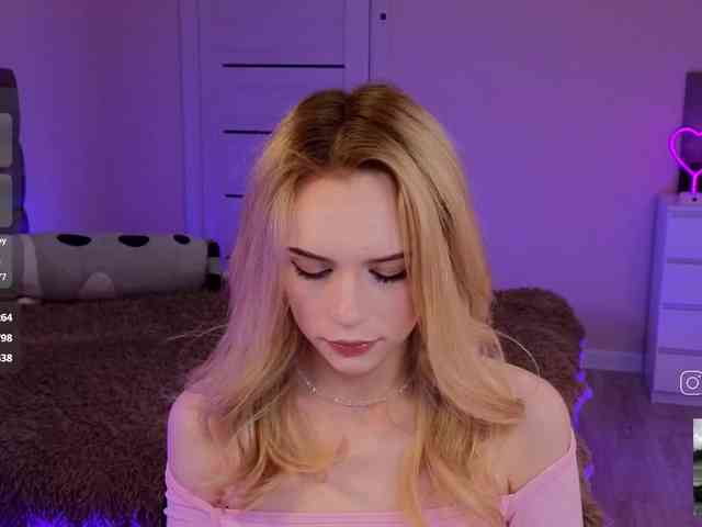 Изображение секс-шоу модели fymryn