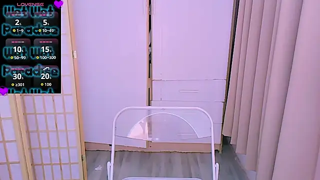 Изображение секс-шоу модели desiregirl69 Изображение секс-шоу модели desiregirl69