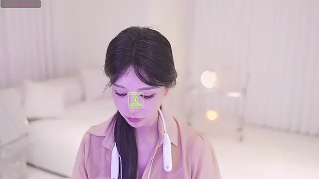2Zoe's sex show image