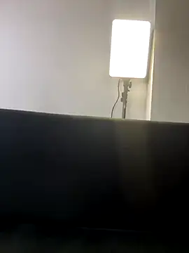 aly_golden_'s sex show image