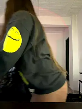 aly_golden_'s sex show image