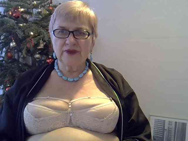 SweetCherry00's sex show image