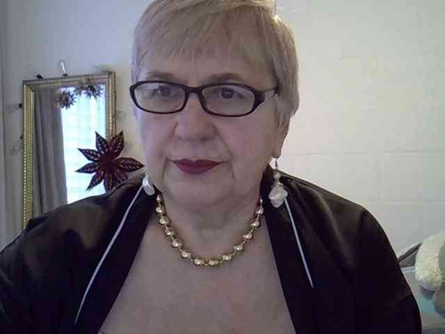 SweetCherry00's sex show image SweetCherry00's sex show image