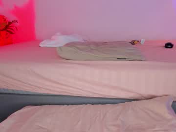 shy_booty18's sex show image