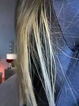 _laura_02's sex show image