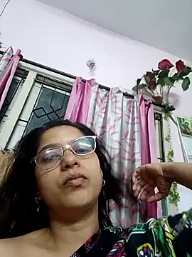 Изображение секс-шоу модели thanusi_2 Изображение секс-шоу модели thanusi_2