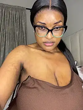 Sexshow-Bild von Bustygoddess32 Sexshow-Bild von Bustygoddess32