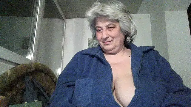 ExquisiteMature's sex show image