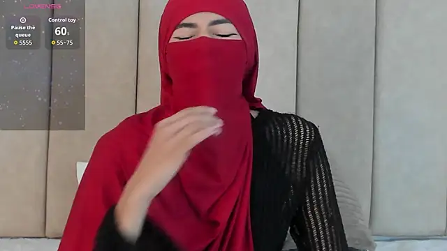 Изображение секс-шоу модели _Zahiira_ Изображение секс-шоу модели _Zahiira_