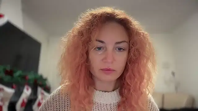 Изображение секс-шоу модели Reddgiirl Изображение секс-шоу модели Reddgiirl