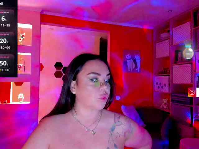 OliviaGoold's sex show image