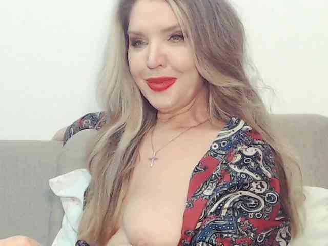 Drakulaura1's sex show image Drakulaura1's sex show image