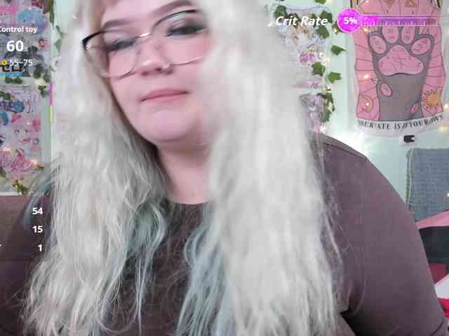 -CandyM1lky-'s sex show image