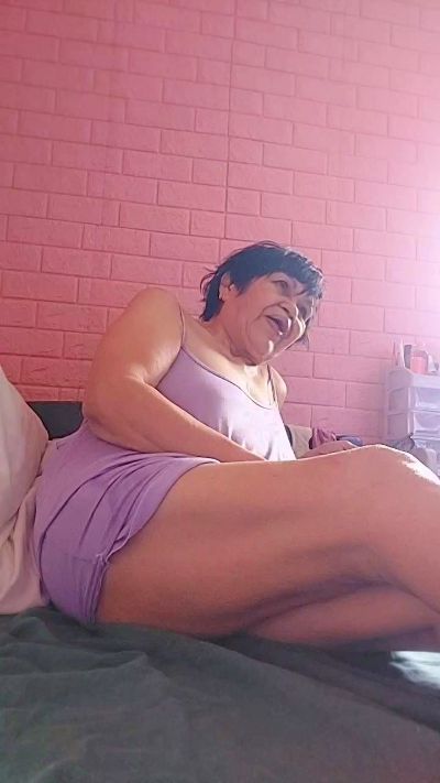 tastegranny's sex show image