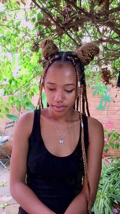 Sexshow-Bild von MoanaFrenchy Sexshow-Bild von MoanaFrenchy