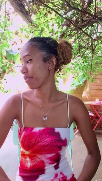 MoanaFrenchy's sex show image