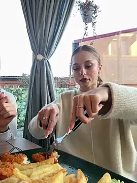 BabyAnais's sex show image