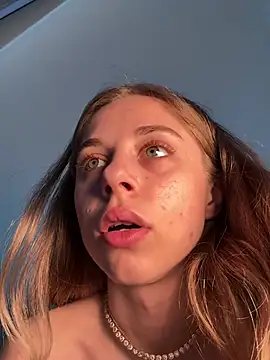 BabyAnais's sex show image