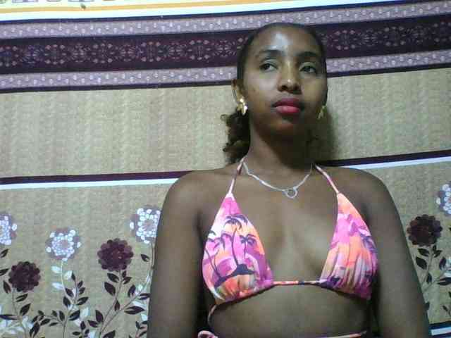 Изображение секс-шоу модели Orzia12 Изображение секс-шоу модели Orzia12