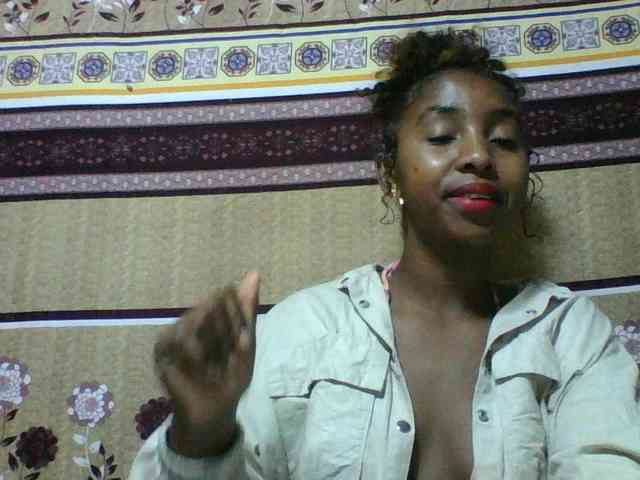 Изображение секс-шоу модели Orzia12 Изображение секс-шоу модели Orzia12