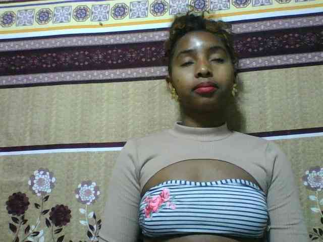 Изображение секс-шоу модели Orzia12 Изображение секс-шоу модели Orzia12