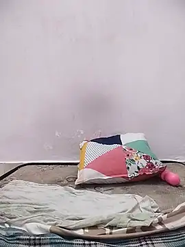 nikkyguddi's sex show image