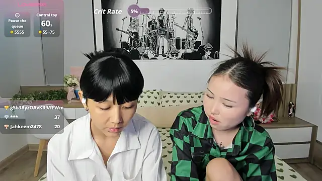 Изображение секс-шоу модели Yena-little Изображение секс-шоу модели Yena-little