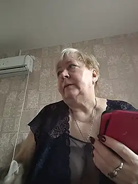 EffectFiona's sex show image