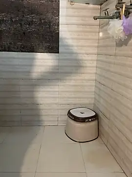 yours_chahat's sex show image