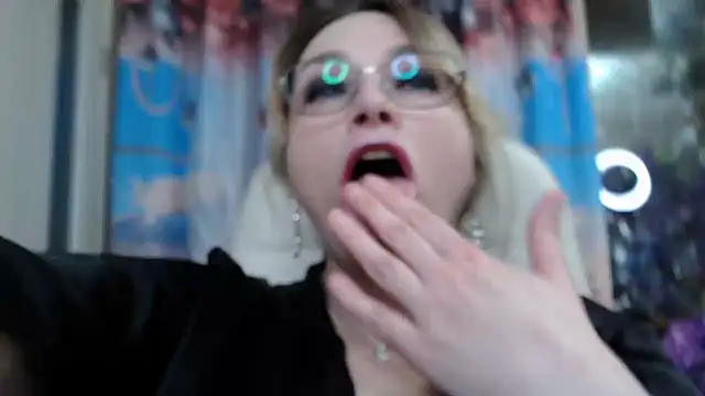 Mika_Passion's sex show image