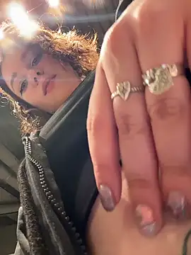 lucy-joy's sex show image