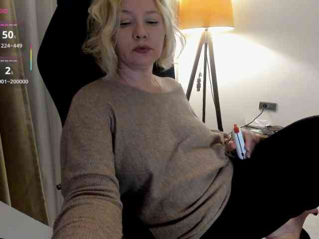 Anna1W's sex show image