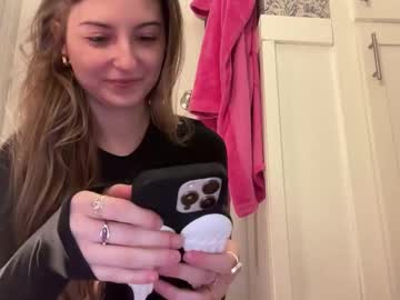 fantasyella's sex show image