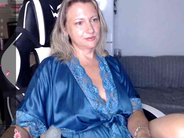 lovesupergerl's sex show image