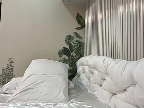 hyacinth30's sex show image