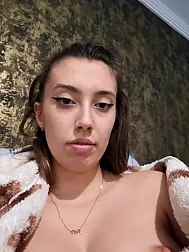 Sexshow-Bild von Virgin_Pussy_SquirtX