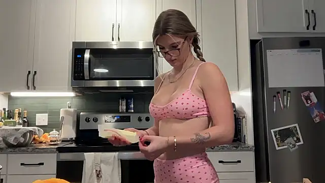 RosieCheeks_'s sex show image RosieCheeks_'s sex show image