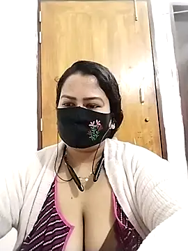 Изображение секс-шоу модели Anamika-38 Изображение секс-шоу модели Anamika-38