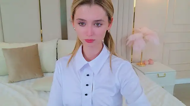 MarybethSnow's sex show image