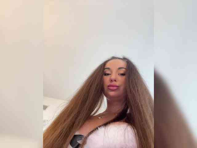 Изображение секс-шоу модели Vishenka7777 Изображение секс-шоу модели Vishenka7777