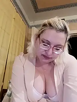 Sexshow-Bild von VikaKing Sexshow-Bild von VikaKing