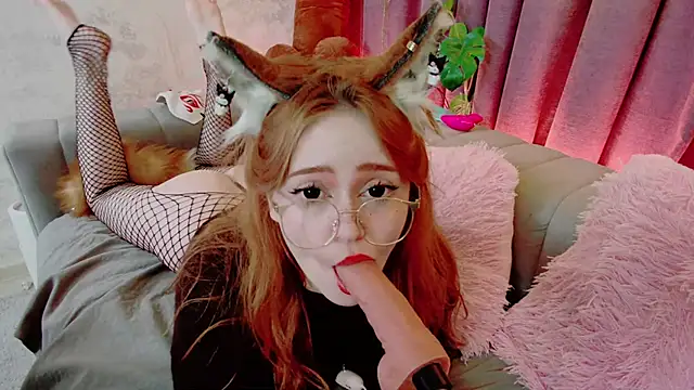 Moxy_Foxy's sex show image
