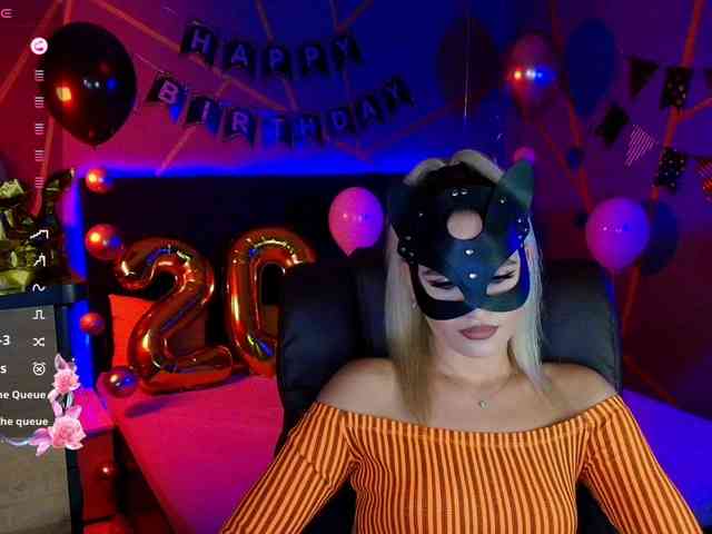 SofiaShy's sex show image