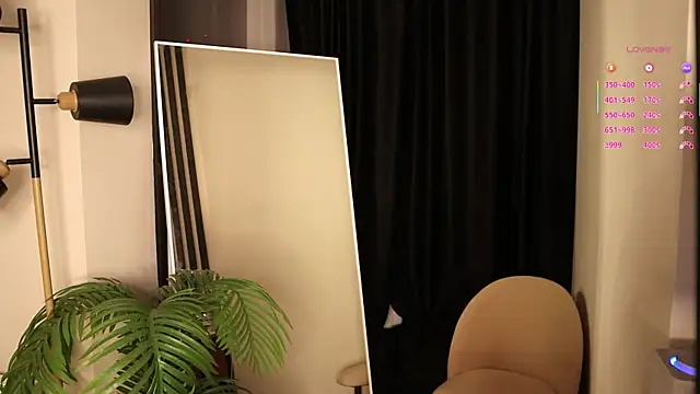 Sandy-the-Squirrel's sex show image