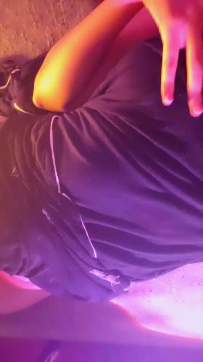 Sexshow-Bild von Aloneathome22 Sexshow-Bild von Aloneathome22