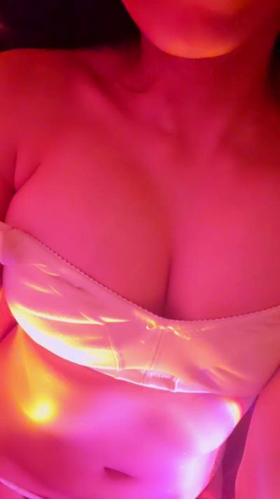 Sexshow-Bild von Aloneathome22 Sexshow-Bild von Aloneathome22